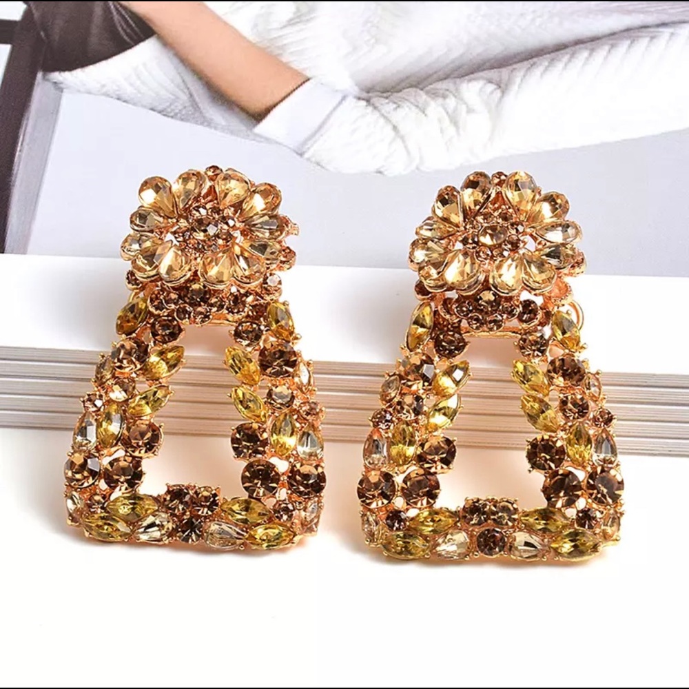 Gold Floral Rhinestone Earring